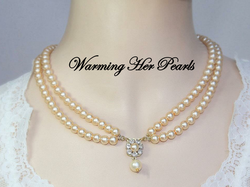 OCR GCSE J352/02 Literature Poetry (Love and Relationships) - 'Warming Her Pearls' - Carol Ann Duffy