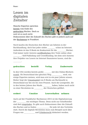 Lesen im digitalen Zeitalter - Ebooks text with tasks