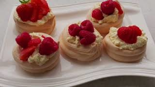 Mini Pavlovas