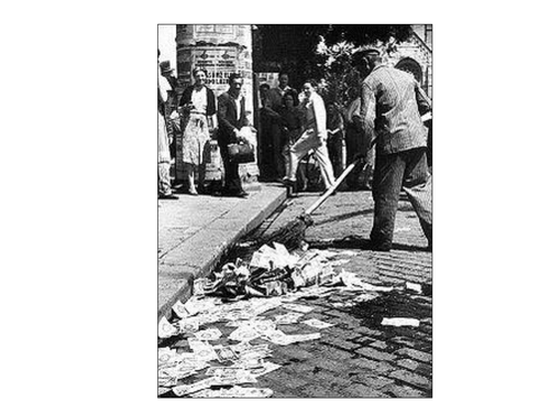 What problems did the Weimar Republic face?